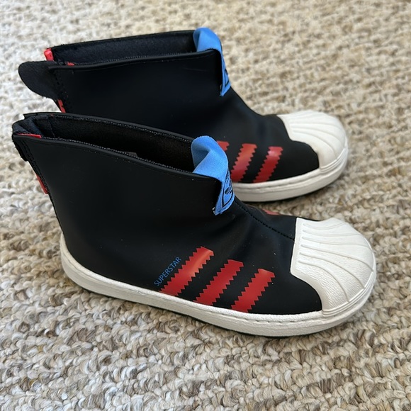 Adidas Superstar 360 Rain Sneakers. Toddler size 9. - Picture 2 of 4